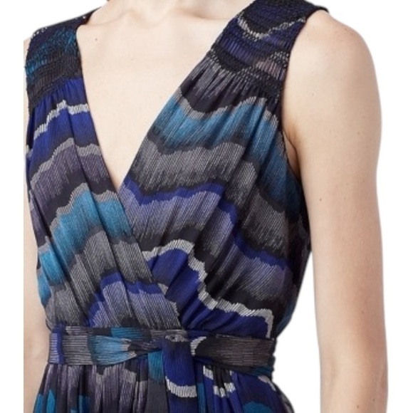 Diane Von Furstenberg Bali Silk Chiffon Wrap Dress Sleeveless A-Line - Size 4 - Picture 5 of 16